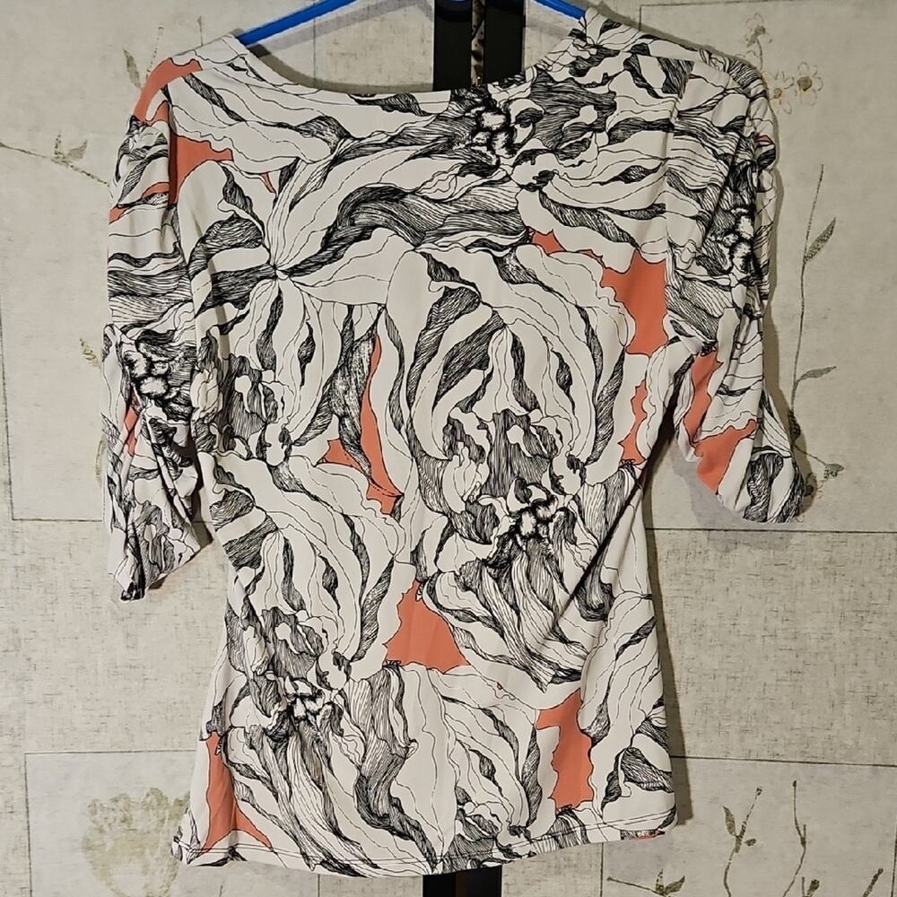 Alfani Black and White Fitted Ruched Blouse - Picture 2 of 2